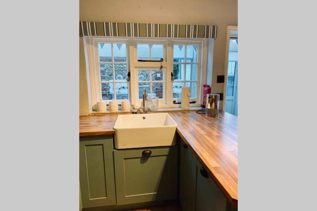 Angel Cottage, Boxgrove, Chichester - Relax&Unwind Exterior foto